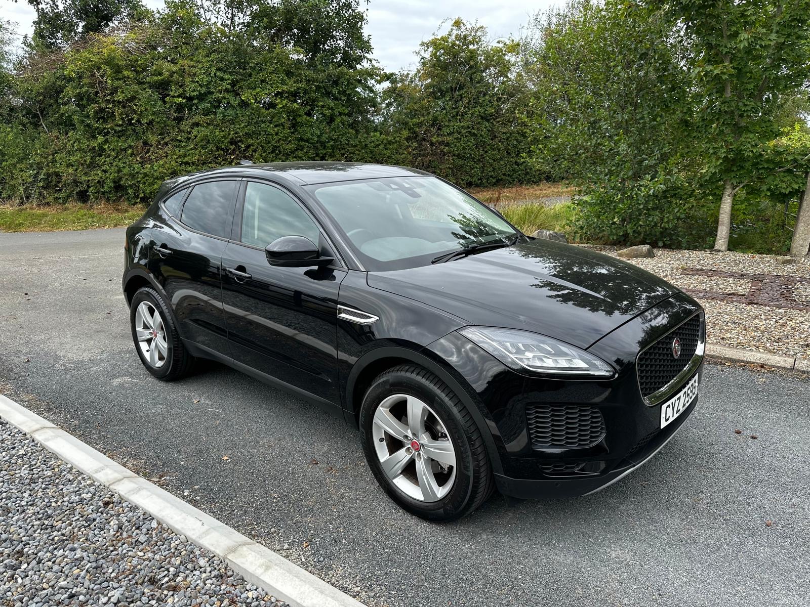 2019 Jaguar E-Pace - photo 2 of 3